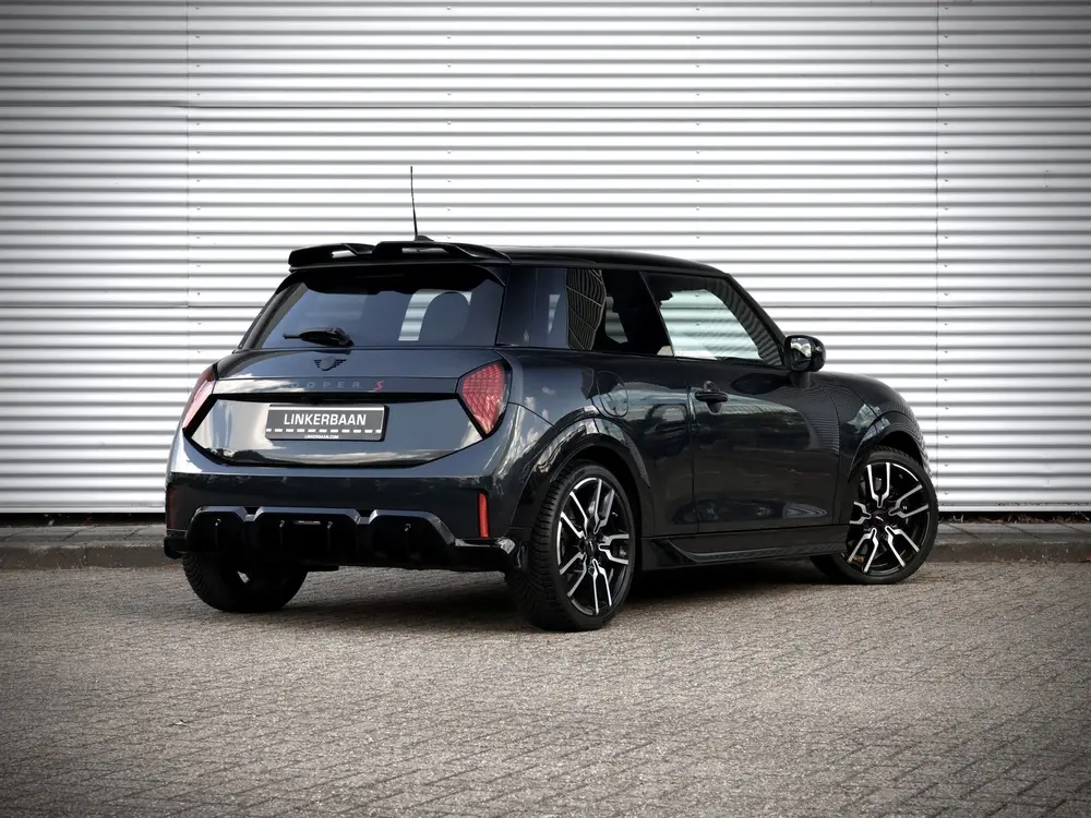Mini Cooper S 2.0 JCW Pack XL uit 2024, foto 3