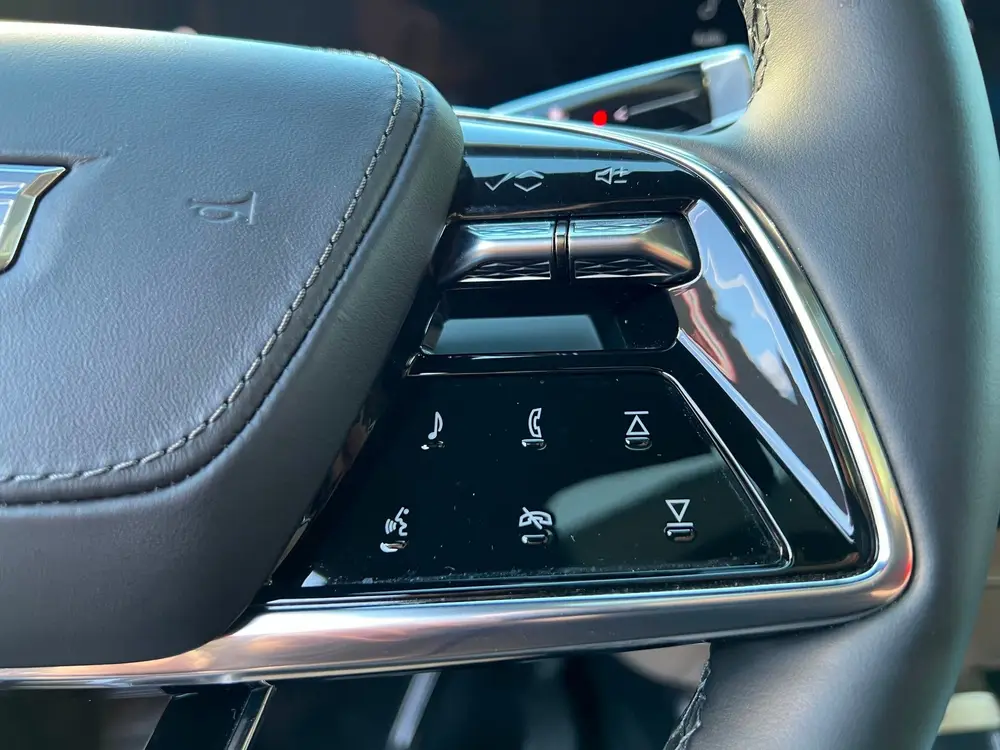 Cadillac Lyriq Sport uit 2024, foto 16