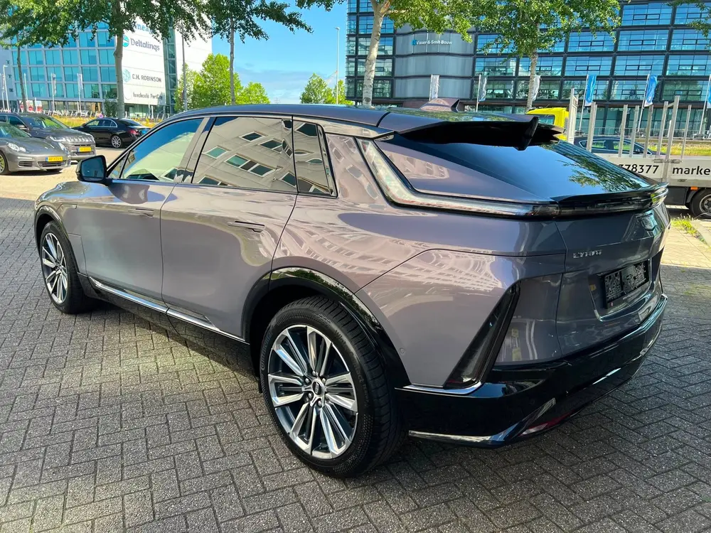 Cadillac Lyriq Sport uit 2024, foto 6