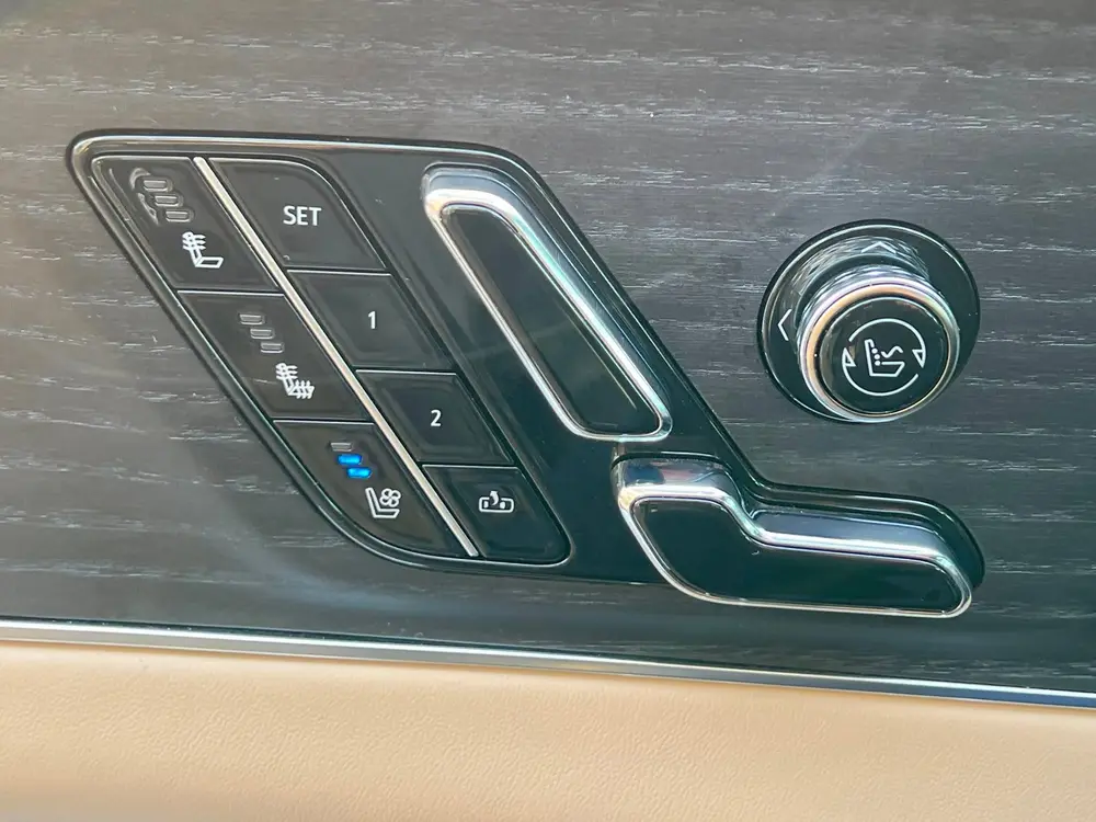 Cadillac Lyriq Sport uit 2024, foto 9