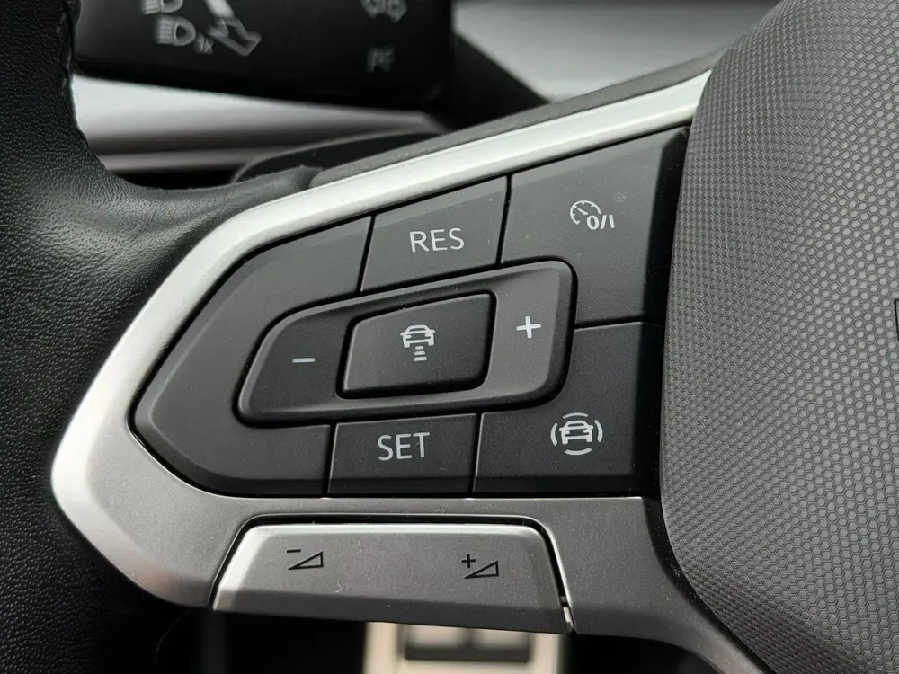 Volkswagen Golf 1.0 TSI Life,TrekhaakAutomaat,Airco,Carplay uit 2023, foto 11