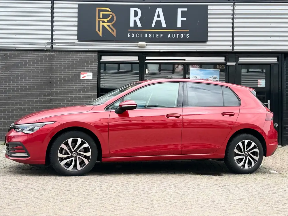Volkswagen Golf 1.0 TSI Life,TrekhaakAutomaat,Airco,Carplay uit 2023, foto 2