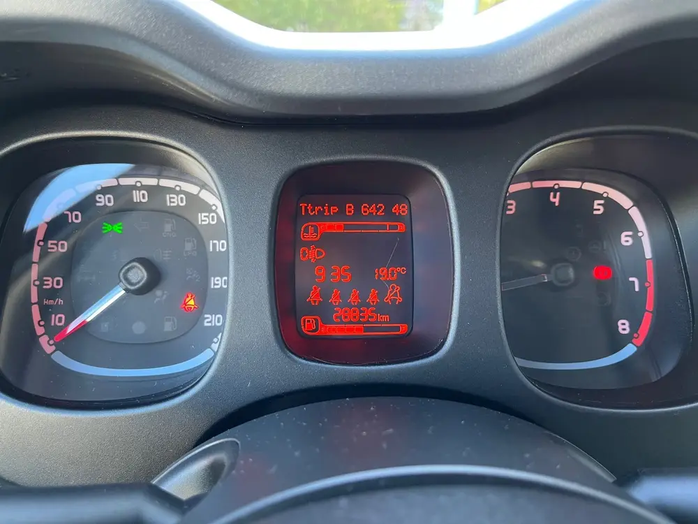 Fiat Panda 1.2 Lounge AIRCO HOGE INSTAP uit 2019, foto 12