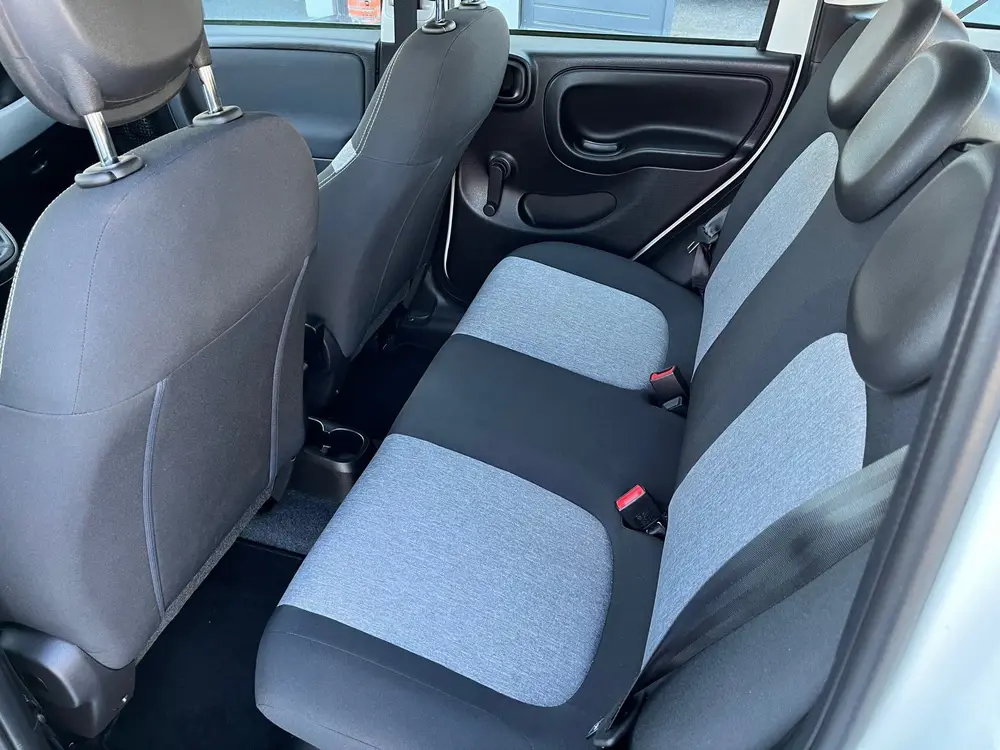 Fiat Panda 1.2 Lounge AIRCO HOGE INSTAP uit 2019, foto 14