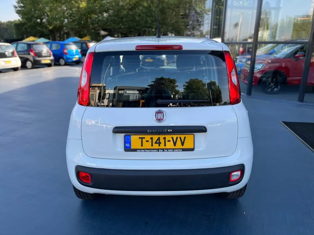 Fiat Panda 1.2 Lounge AIRCO HOGE INSTAP uit 2019, foto 4