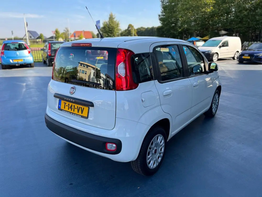 Fiat Panda 1.2 Lounge AIRCO HOGE INSTAP uit 2019, foto 5