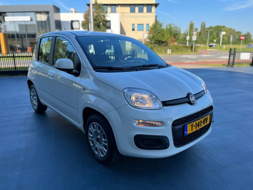 Fiat Panda 1.2 Lounge AIRCO HOGE INSTAP uit 2019, foto 7