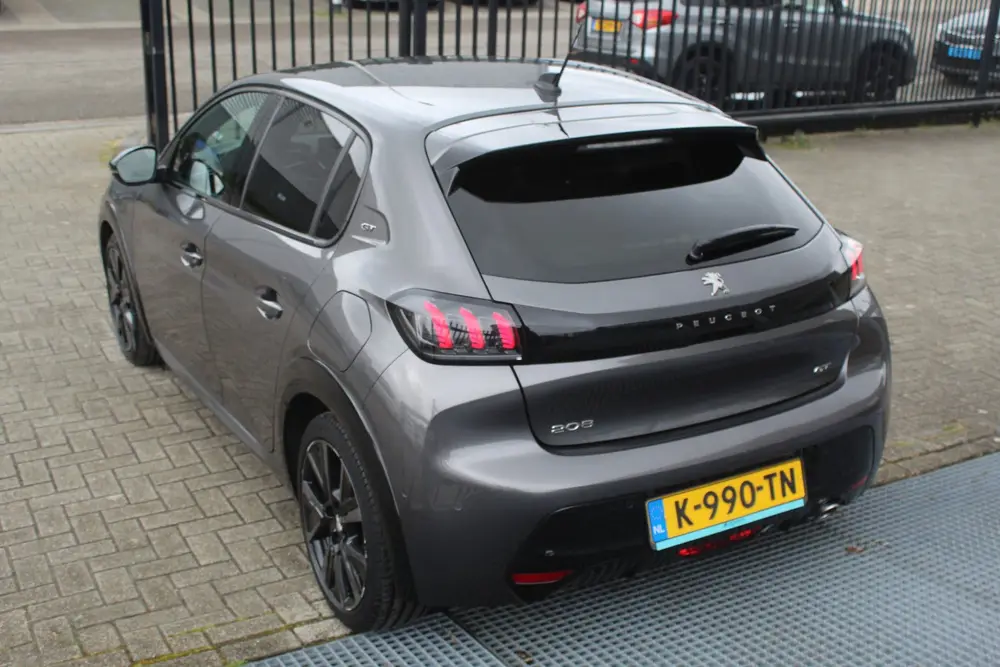 Peugeot 208 1.2 PureTech GT Pack Stoelverwarming 360 g uit 2021, foto 11