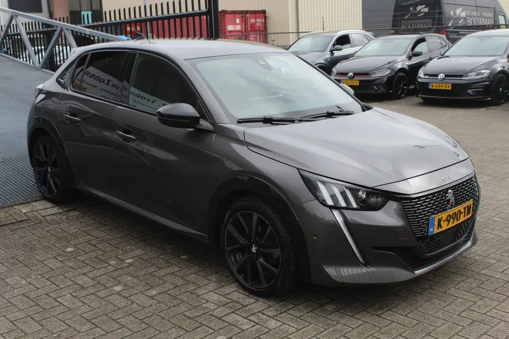 Peugeot 208 1.2 PureTech GT Pack Stoelverwarming 360 g uit 2021, foto 7