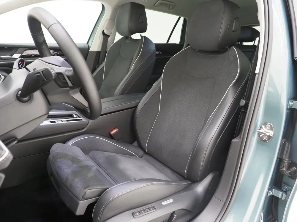 Volkswagen Passat Variant 1.5 eHybrid 204PK | Leder/Alcantar uit 2025, foto 4