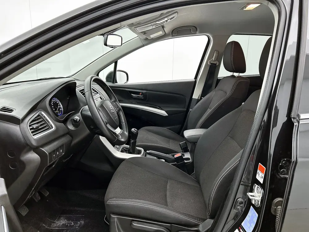 Suzuki S-Cross 1.0 Boosterjet Select | Camera | Navigatie | uit 2019, foto 12