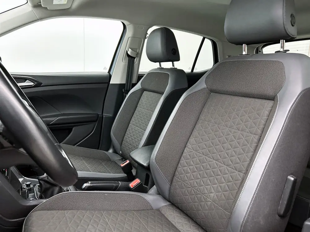 Volkswagen T-Cross 1.0 TSI R-Line | Camera | Adapative Cruis uit 2023, foto 5
