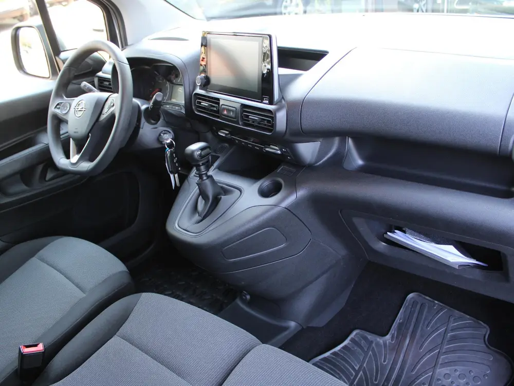 Opel Combo 1.5 BlueHDi 130 S&S L1 uit 2024, foto 3