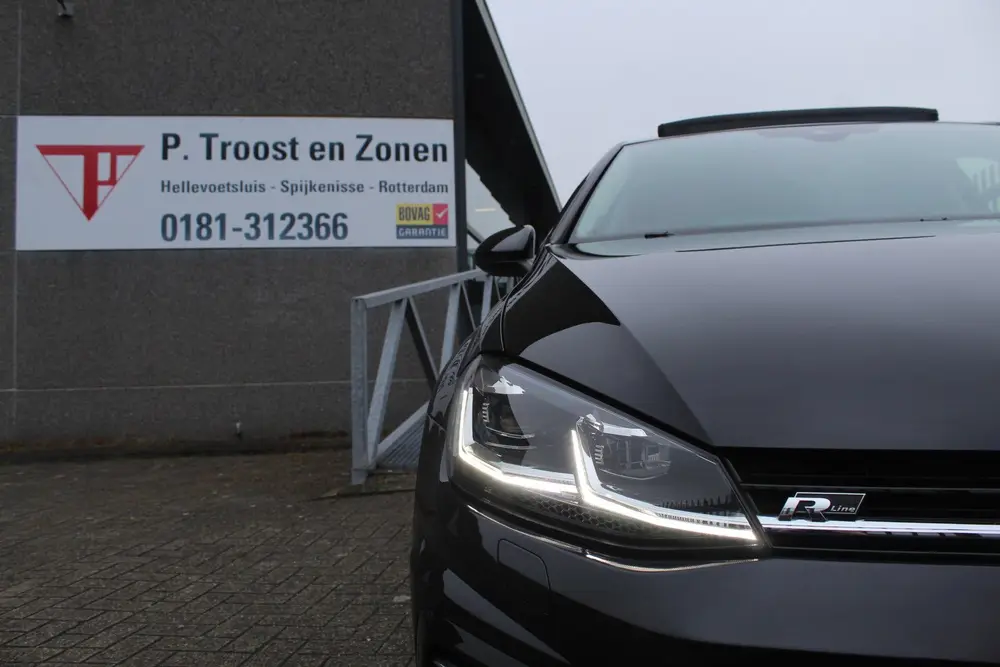 Volkswagen Golf 1.5 TSI Highline R-line Automaat Panoramadak uit 2019, foto 6