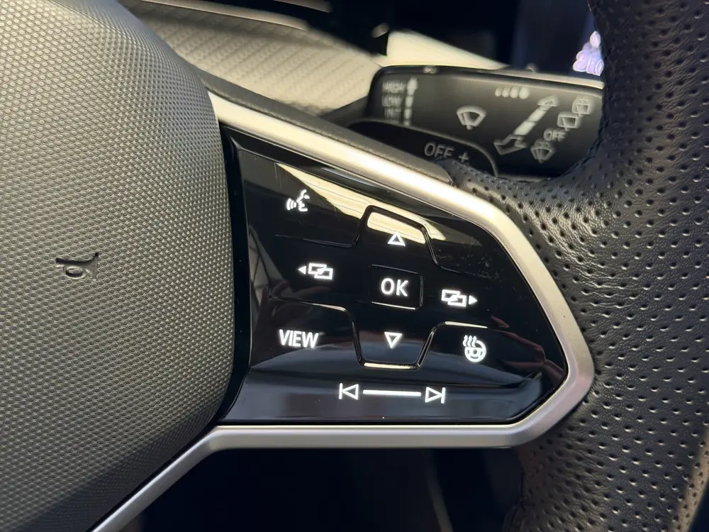 Volkswagen Golf 1.5 eTSI R-Line|H/K Audio|El.trekh|Matrix IQ uit 2024, foto 15