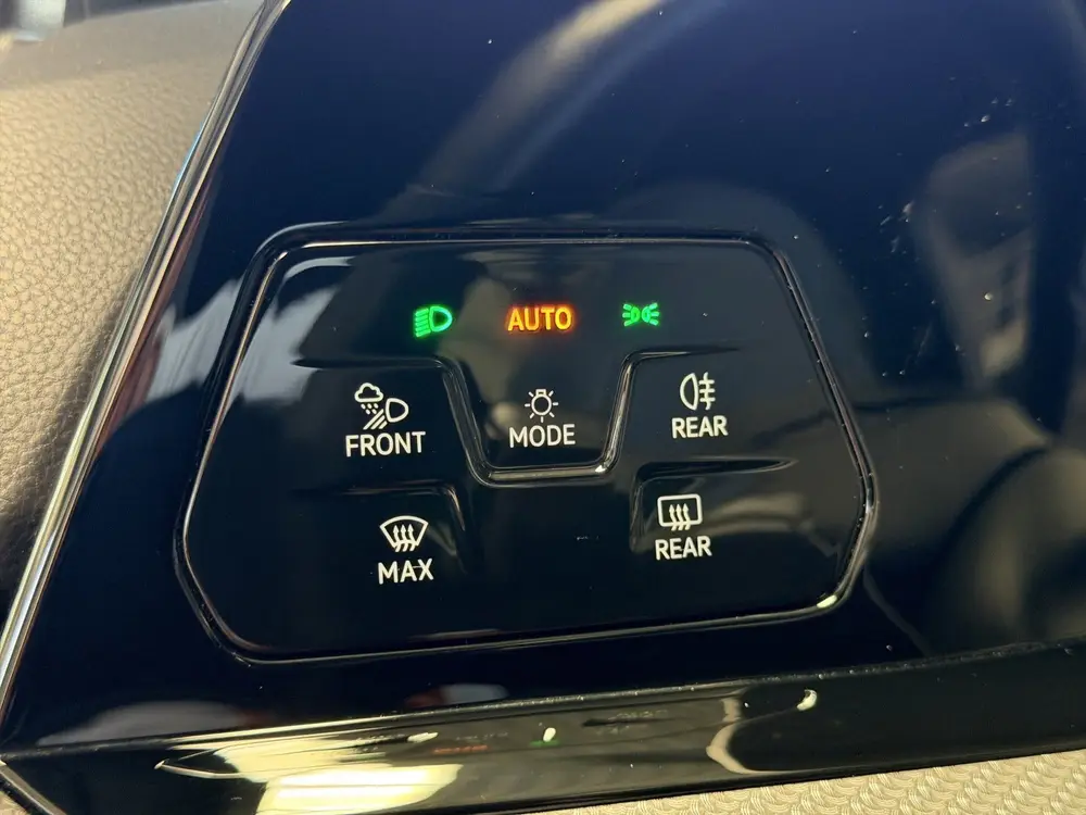 Volkswagen Golf 1.5 eTSI R-Line|H/K Audio|El.trekh|Matrix IQ uit 2024, foto 19