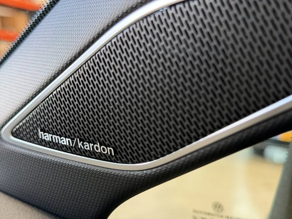 Volkswagen Golf 1.5 eTSI R-Line|H/K Audio|El.trekh|Matrix IQ uit 2024, foto 9