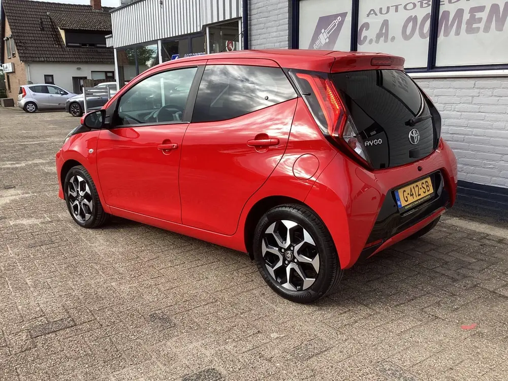 Toyota Aygo 1.0 VVT-i AUTOMAAT x-joy Airco Ecc Lm Velg uit 2019, foto 2