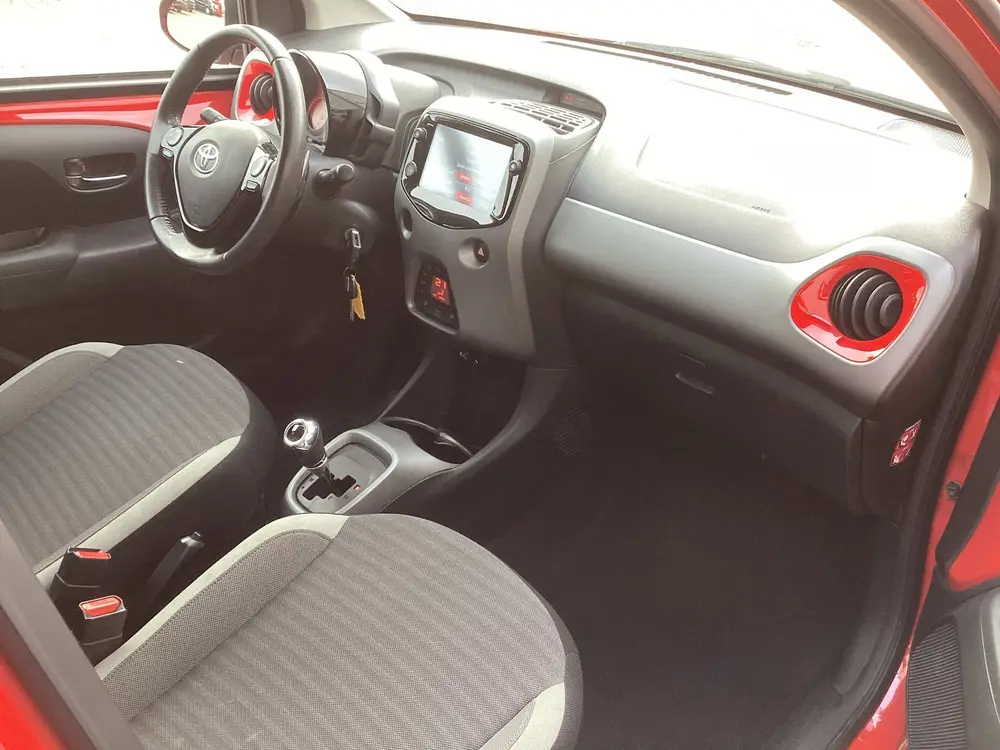 Toyota Aygo 1.0 VVT-i AUTOMAAT x-joy Airco Ecc Lm Velg uit 2019, foto 4