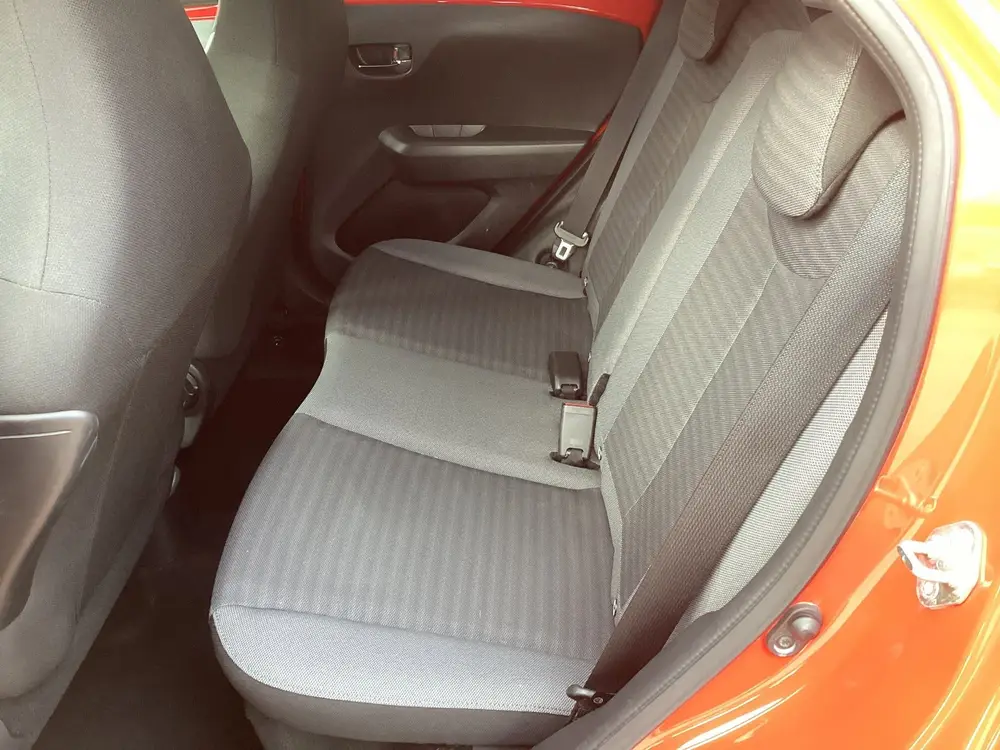 Toyota Aygo 1.0 VVT-i AUTOMAAT x-joy Airco Ecc Lm Velg uit 2019, foto 8