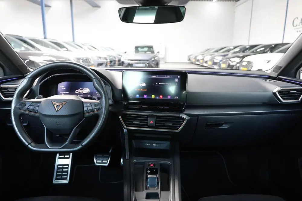 Cupra Leon 2.0 TSI VZ 300+PK LED/VIRTUAL/SFEER/PANO/HALF LEE uit 2021, foto 2