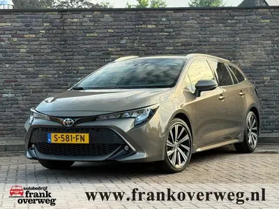 Toyota Corolla 1.8 HYBRID Automaat Navi Camera Trekhaak A uit 2023