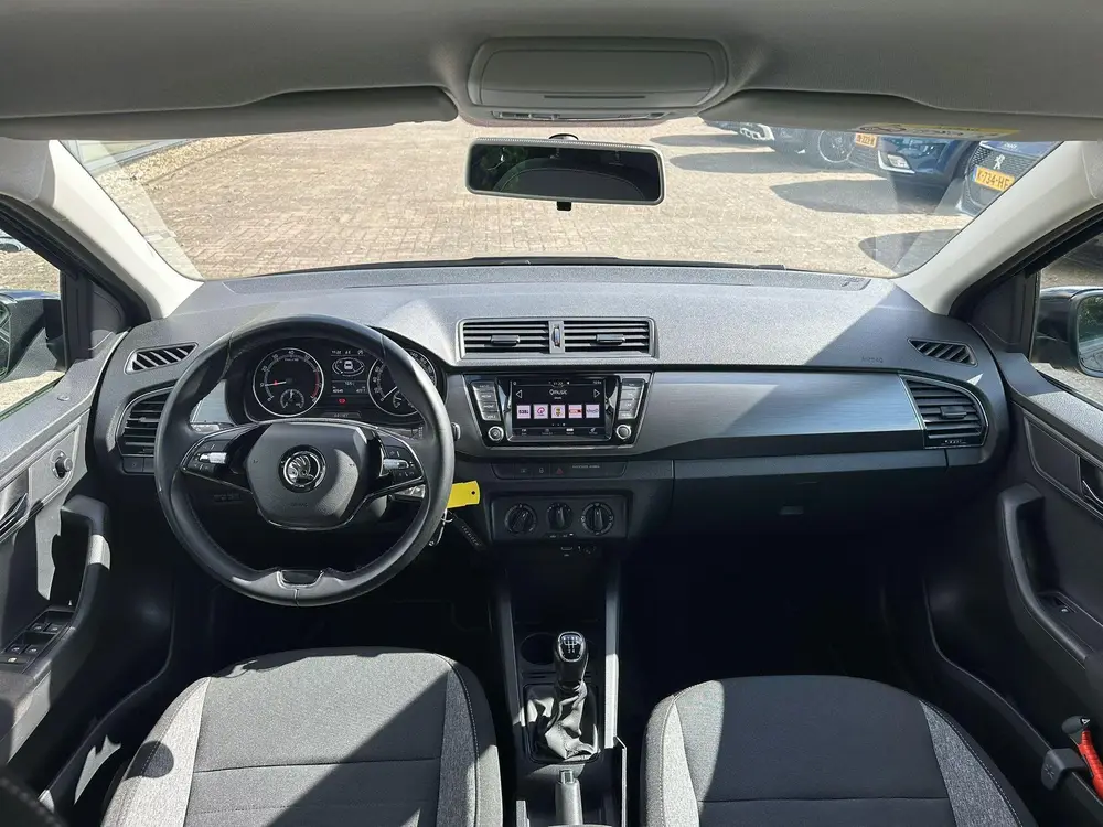 Skoda Fabia 1.0 TSI Business Edition 95 PK uit 2021, foto 11