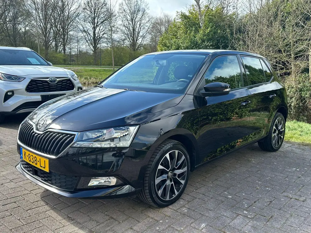 Skoda Fabia 1.0 TSI Business Edition 95 PK uit 2021, foto 2