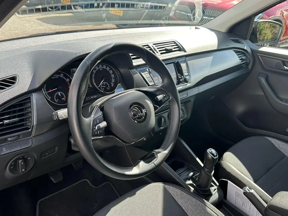 Skoda Fabia 1.0 TSI Business Edition 95 PK uit 2021, foto 7