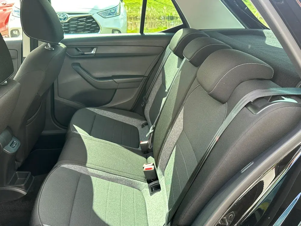 Skoda Fabia 1.0 TSI Business Edition 95 PK uit 2021, foto 9