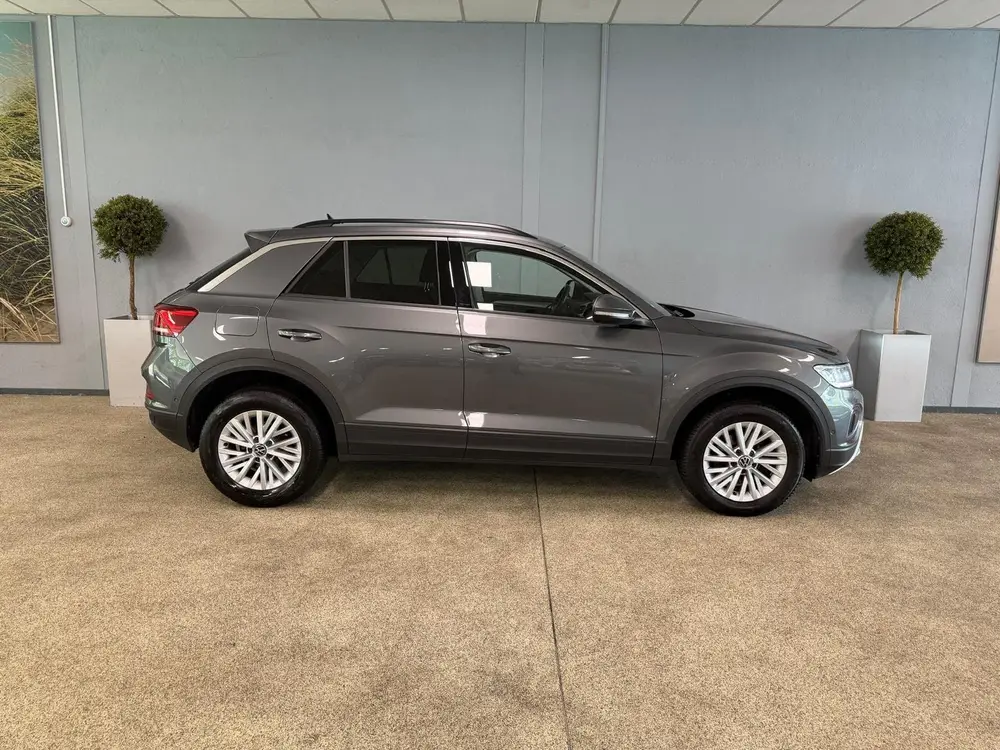 Volkswagen T-Roc 1.5 TSI Life Business LED-ACC-NAVI-APPLE CA uit 2023, foto 4