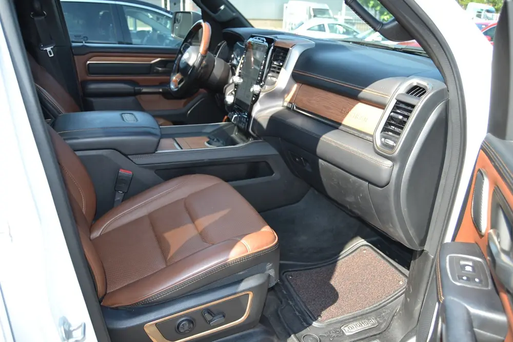Dodge Ram 1500 5.7 V8 Crew Cab Limited longhorn met panorama uit 2022, foto 15