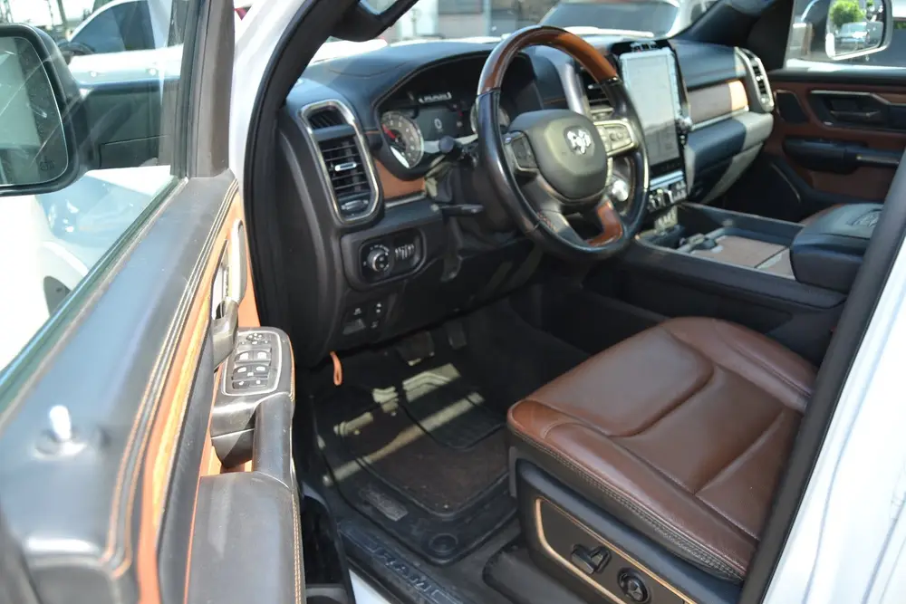Dodge Ram 1500 5.7 V8 Crew Cab Limited longhorn met panorama uit 2022, foto 7