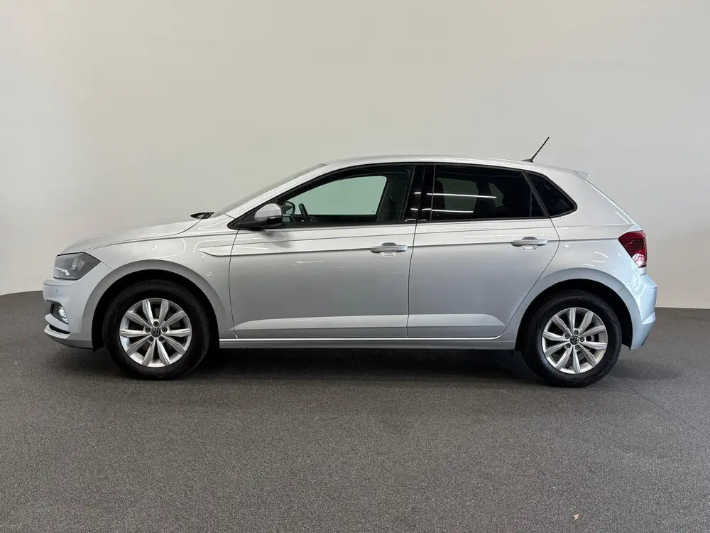 Volkswagen Polo 1.0 TSI 110pk DSG Highline Navigatie Apple C uit 2021, foto 4