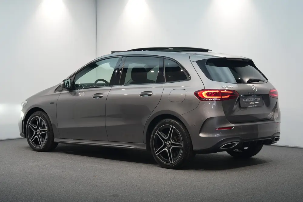Mercedes-Benz B-Klasse 250 e AMG ✅ PANO ✅ ADAP.CRUISE uit 2021, foto 2