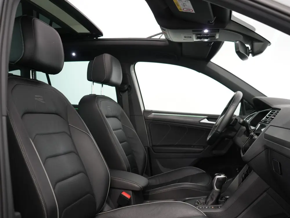 Volkswagen Tiguan 1.4 TSI eHybrid R-Line Business+ | Black s uit 2022, foto 4