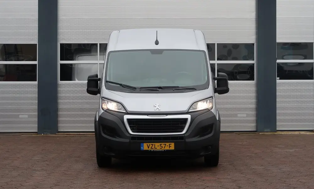 Peugeot Boxer 2.2 BlueHDi 165 L4H3 CAMERA uit 2023, foto 5