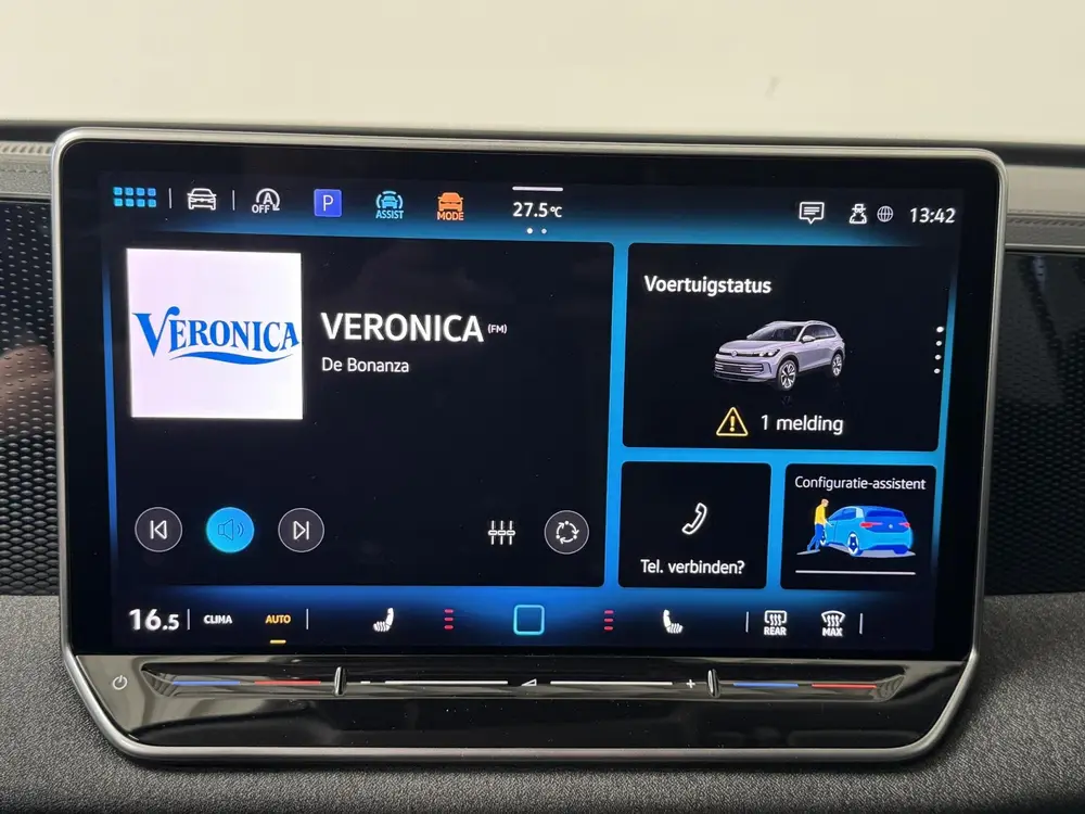 Volkswagen Tiguan 1.5 eTSI | Navigatie | Camera | Stoelverwa uit 2024, foto 13