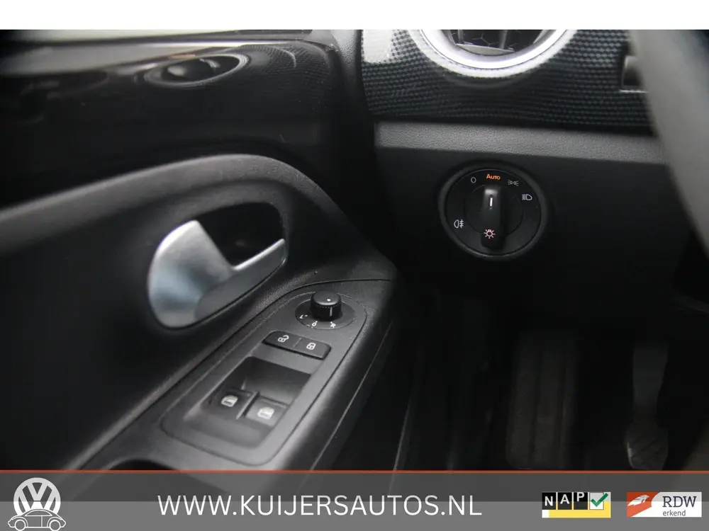 Volkswagen Up! 1.0 BMT move up! | Climate | Org NL | uit 2020, foto 14