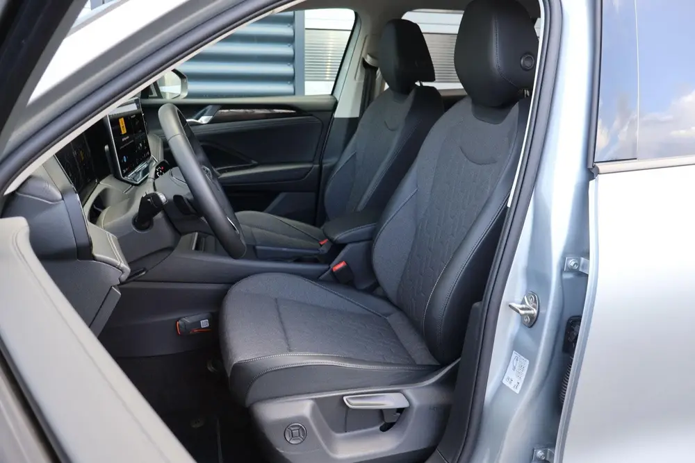 Volkswagen Tiguan 1.5 eHybrid 204pk DSG Life Edition | SoH 9 uit 2026, foto 4