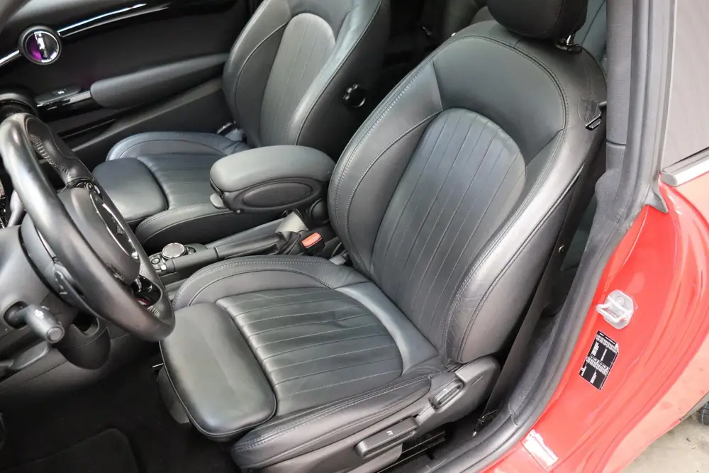 Mini Hatchback Cooper S Knightsbridge Edition Automaat 3 uit 2019, foto 13