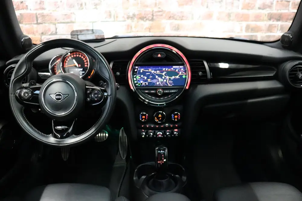 Mini Hatchback Cooper S Knightsbridge Edition Automaat 3 uit 2019, foto 15