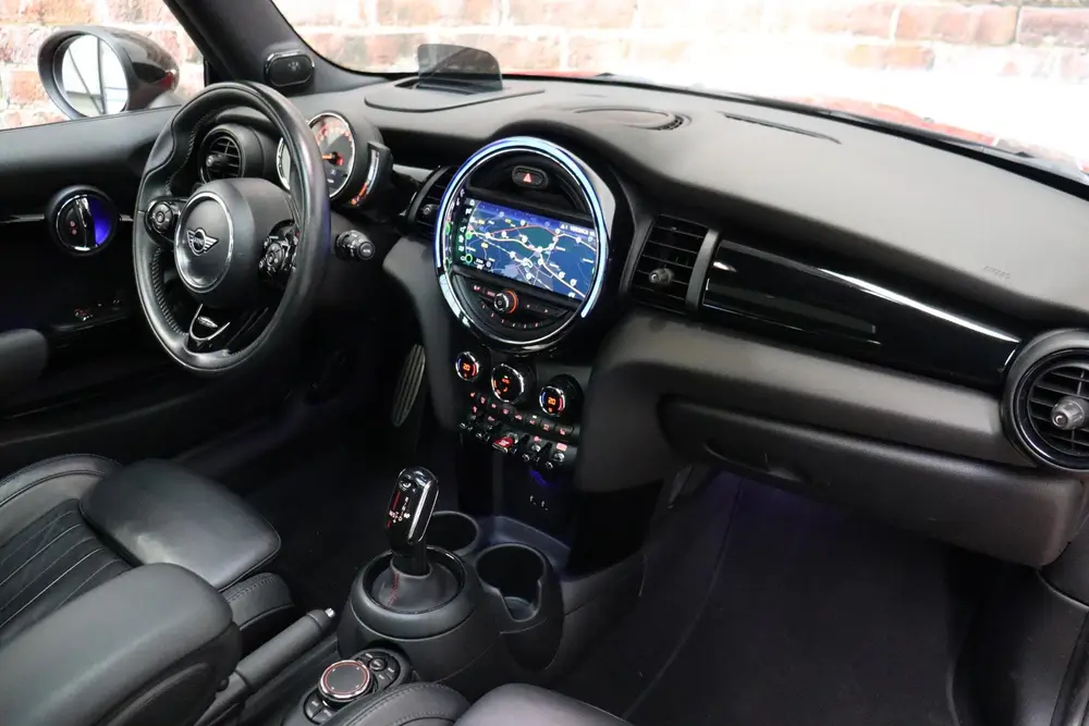 Mini Hatchback Cooper S Knightsbridge Edition Automaat 3 uit 2019, foto 18