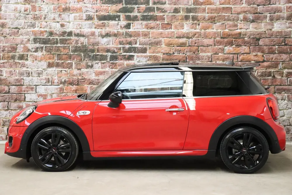 Mini Hatchback Cooper S Knightsbridge Edition Automaat 3 uit 2019, foto 3