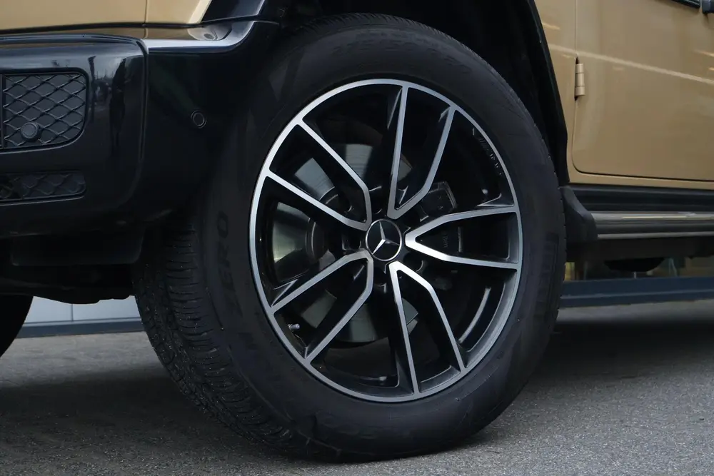 Mercedes-Benz G-Klasse 500 uit 2023, foto 6
