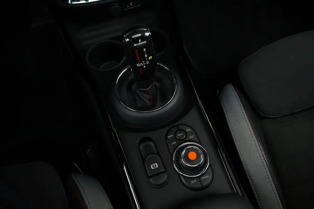 Mini Clubman 2.0 JCW ALL4 Chili uit 2019, foto 17