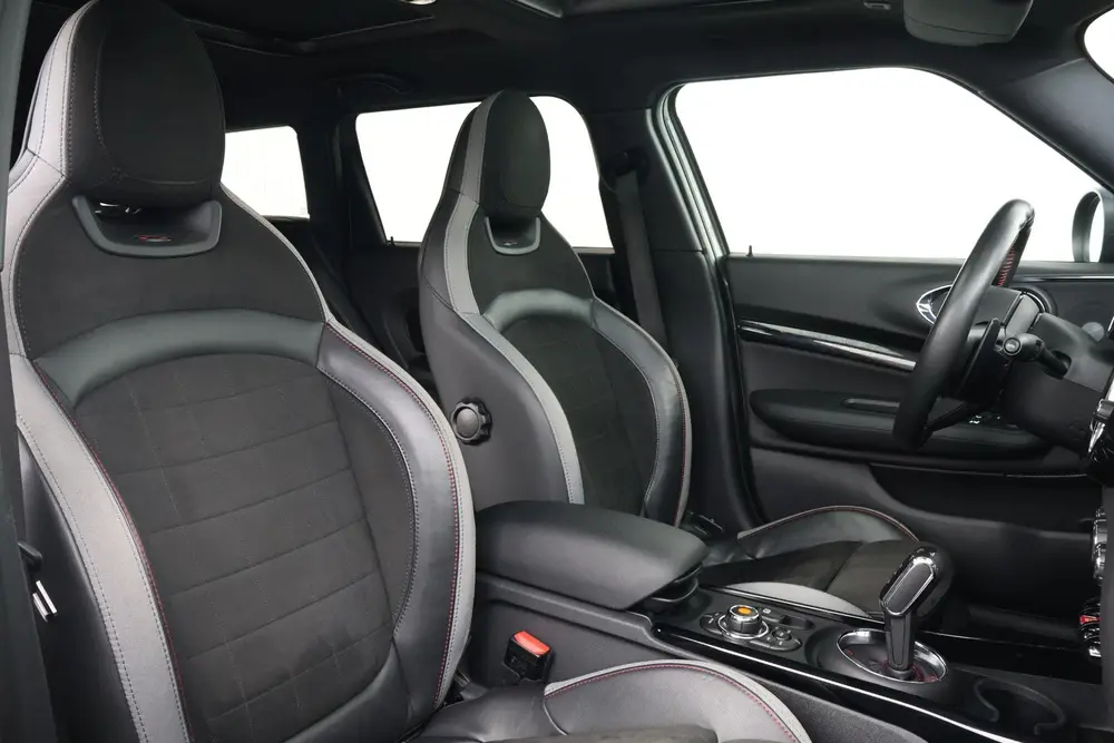 Mini Clubman 2.0 JCW ALL4 Chili uit 2019, foto 7