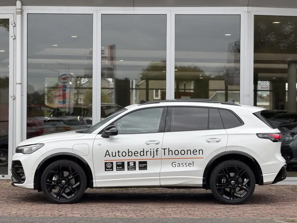 Volkswagen Tiguan 1.5 eHybrid R-Line Business Trekhaak | 360 uit 2024, foto 11