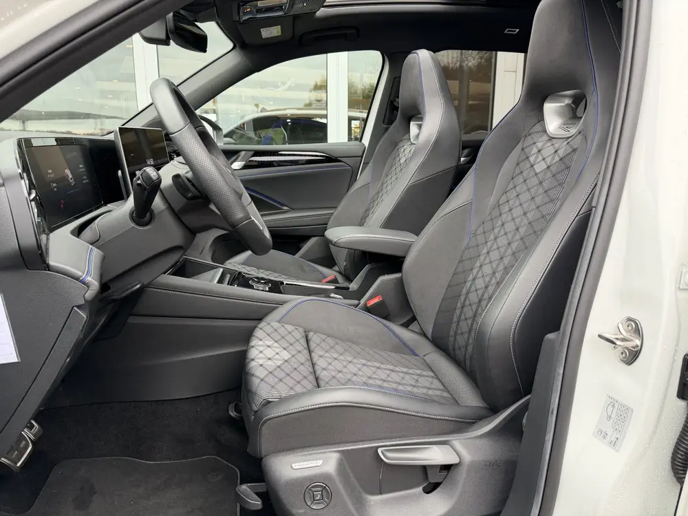 Volkswagen Tiguan 1.5 eHybrid R-Line Business Trekhaak | 360 uit 2024, foto 12