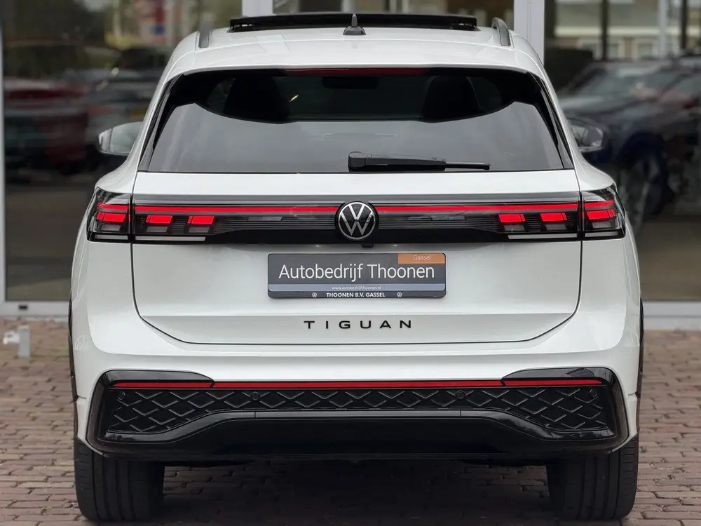Volkswagen Tiguan 1.5 eHybrid R-Line Business Trekhaak | 360 uit 2024, foto 3
